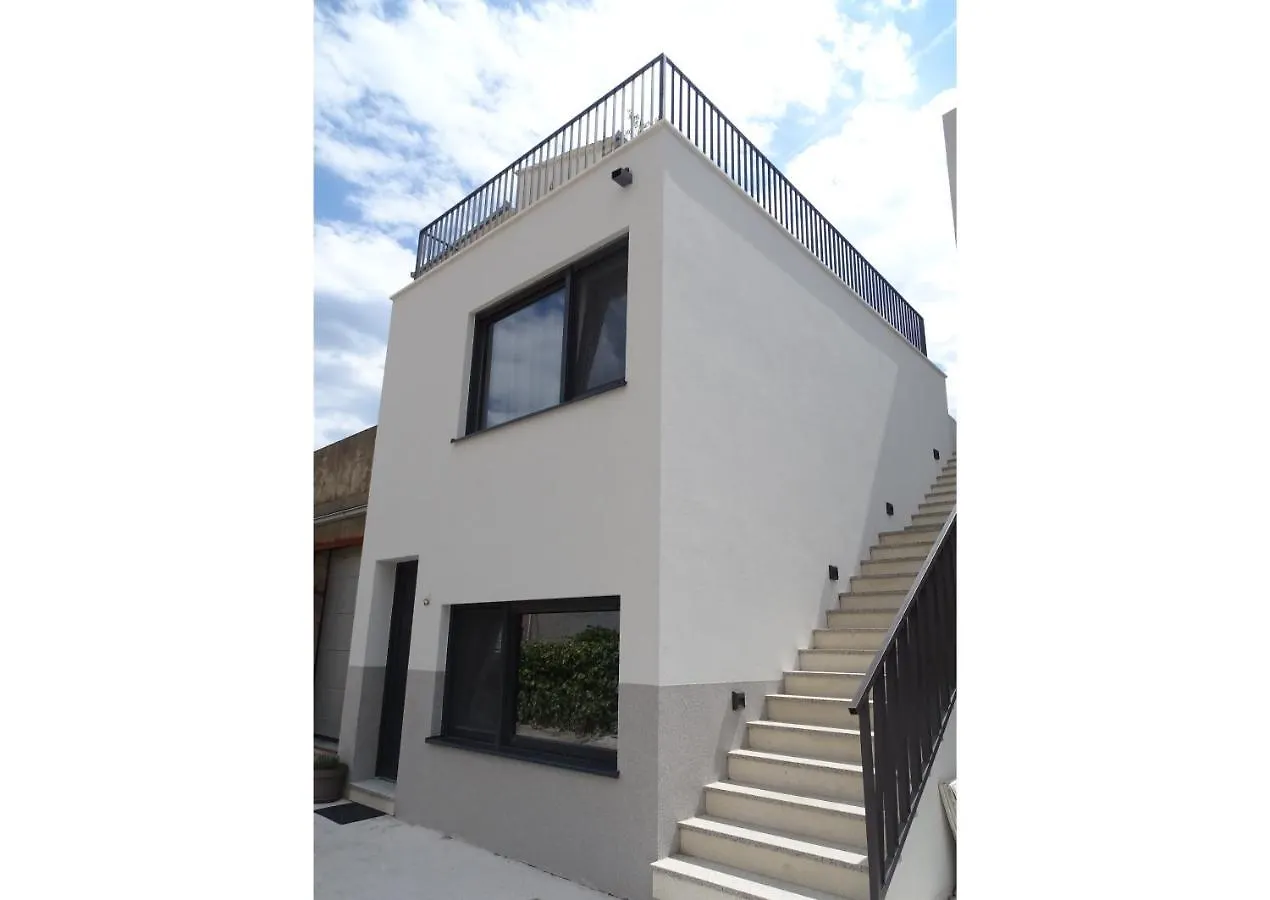Ferienhaus Villa Modernes Kleines Haus Mit Terrasse Split